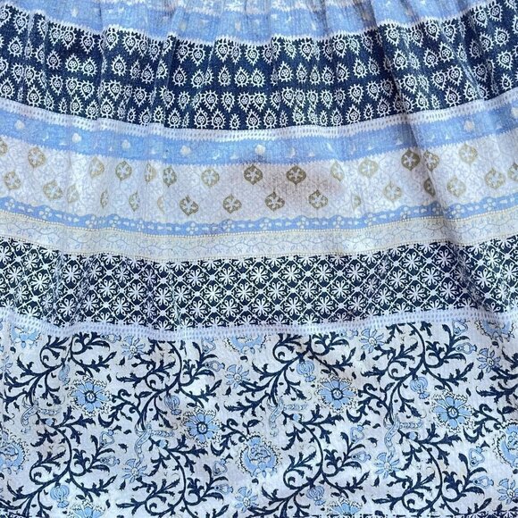 Announcements Maternity Stretch Top Peasant Style White with Blue Print - Picture 2 of 6